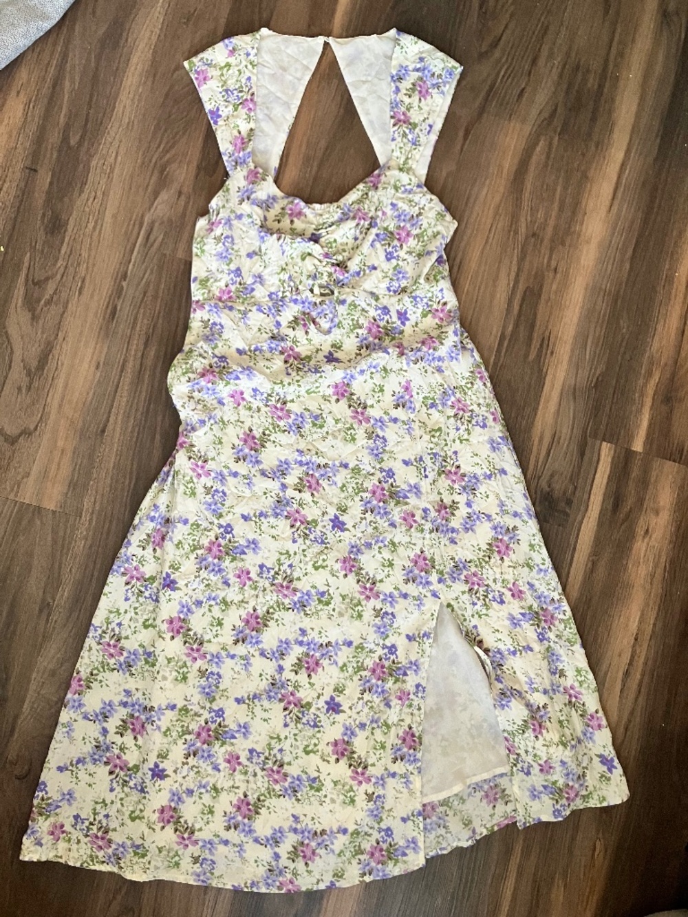 ASTR The Label Floral Midi Dress Womens Small S Purple Backless Cutout Slit